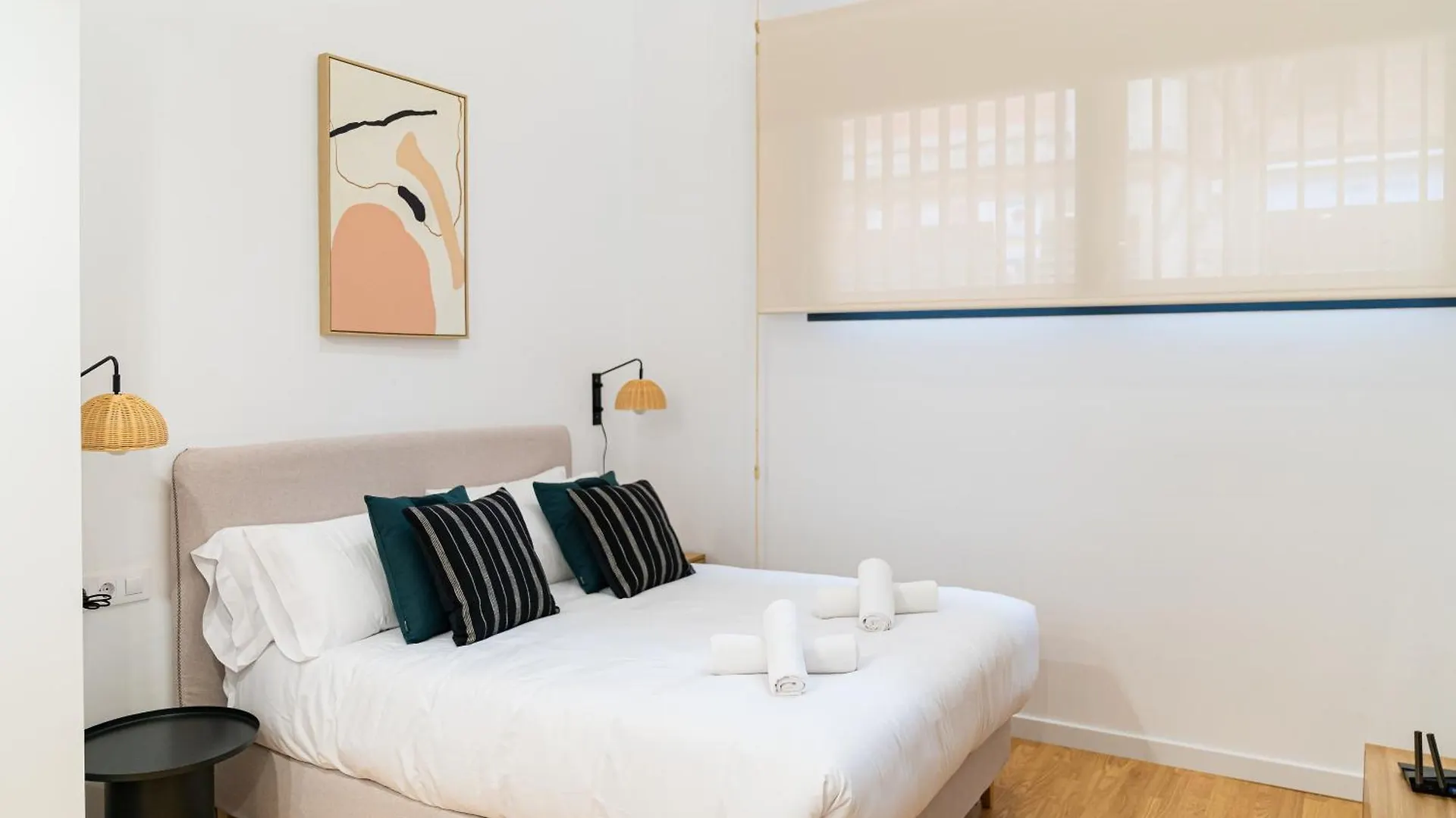 Stay U-Nique Apartments Albeniz Bcn Οσπιταλέτ ντε Λιοβρεγάτ 0*,  Ισπανία
